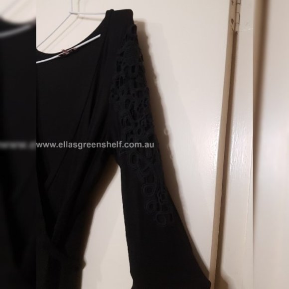 Review size 12 Black Long Sleeve Wrap Dress - Picture 4 of 7